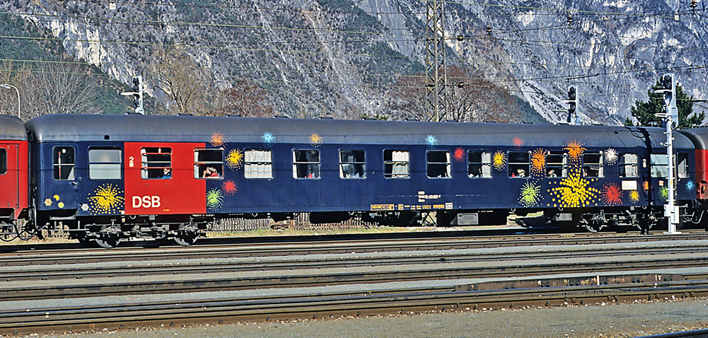 ACME 52299 DSB Liegewagen blau/rot Ep V NH