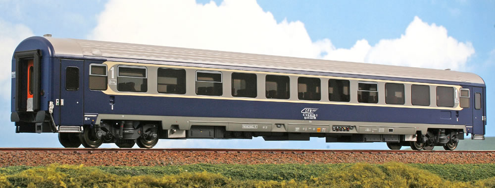 AF 20026 CFR Schnellzuwagen AVA200 1.Kl. blau/grau Ep VI