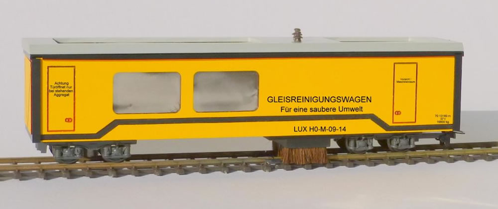 Lux 9725 Gleisstaubsaugerwagen H0m