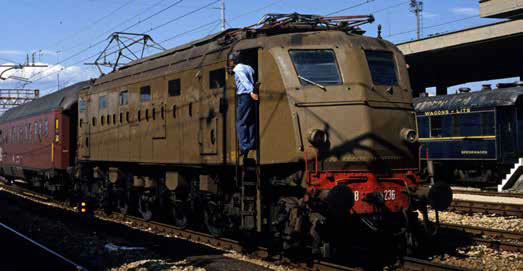 Piko 97472 FS E428 236 braun Ep IV DC NH