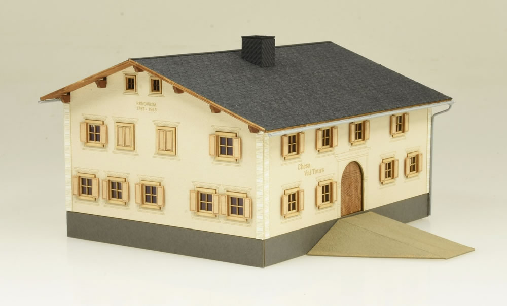 te-miniatur 1690 Bndner Wohnhaus Chesa Val Tours